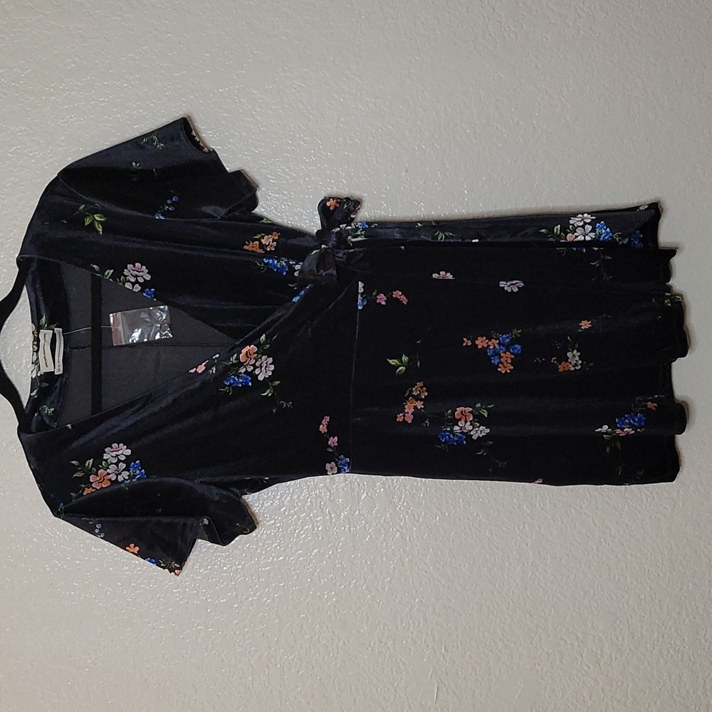 Urban Outfitters Theresa Floral Velour Wrap Dress